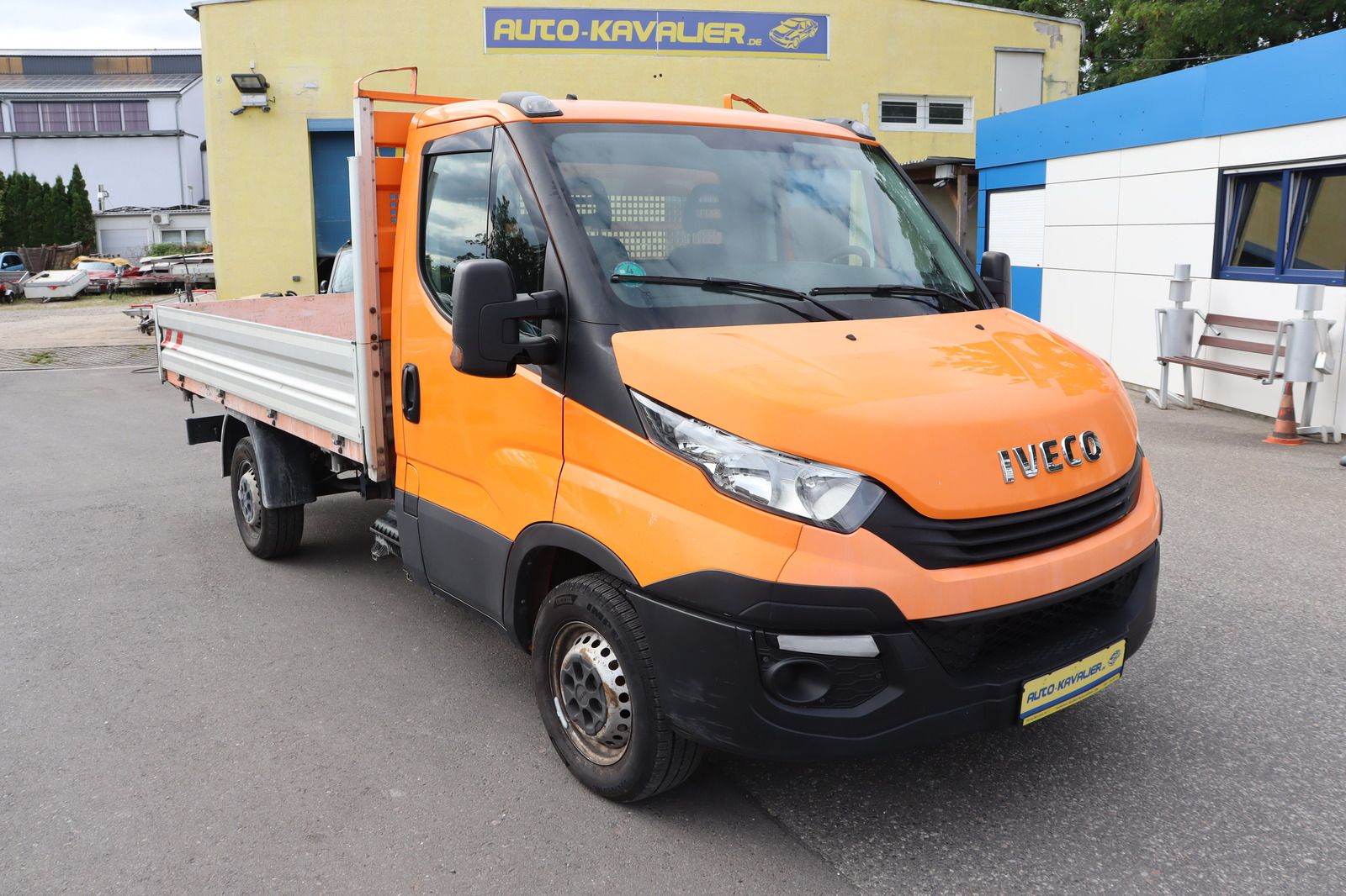 Fahrzeugabbildung Iveco Daily 35S15 3.0 D Kipper * AHK * bis 3.5t 35 150