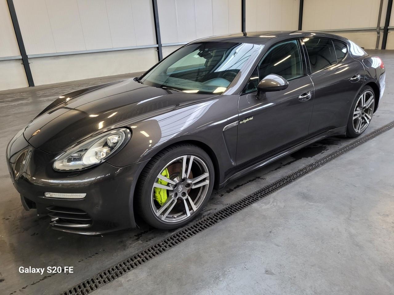 Porsche Panamera S 3.0 E-Hybrid 245-KW Automatik Plug-In