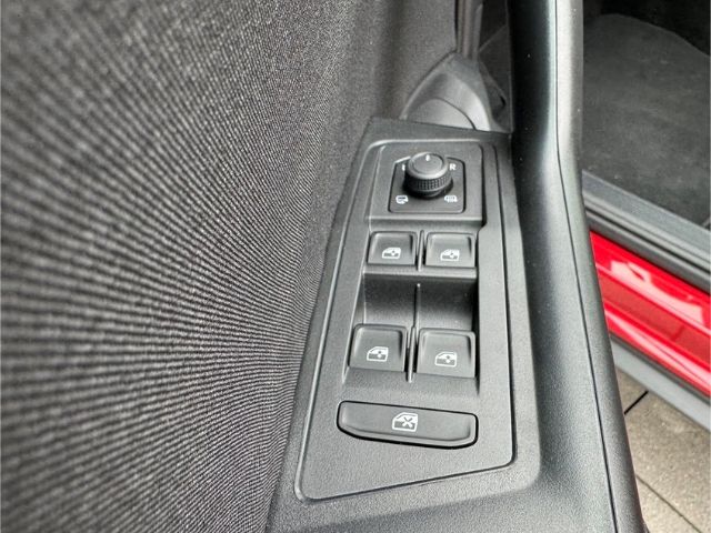 T-Roc Life 1.5 TSI  DSG digitales Cockpit LED AC