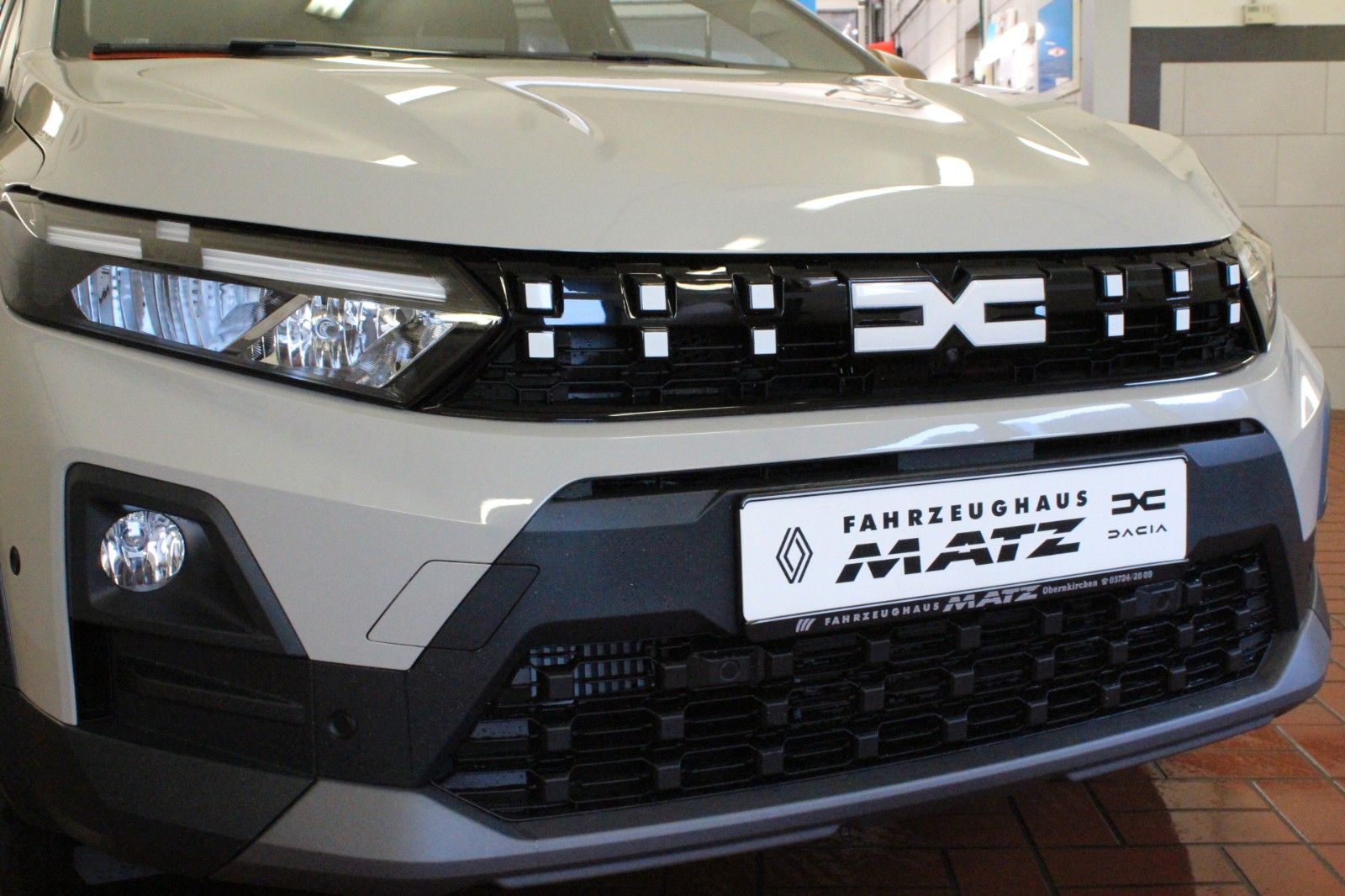 Fahrzeugabbildung Dacia Jogger TCe 110 Extreme 7-Sitzer  MY26 *Winterp.*