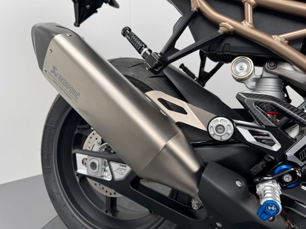 Fahrzeugabbildung BMW S1000 R *VOLLAUSSTATTUNG *SCHMIEDERÄDER