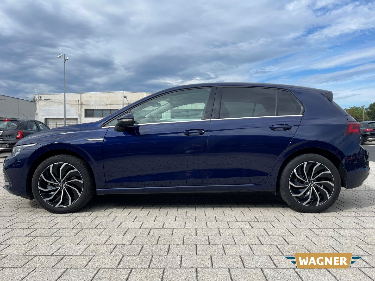 Fahrzeugabbildung Volkswagen Golf VIII Style eTSI 1.5  Automatik