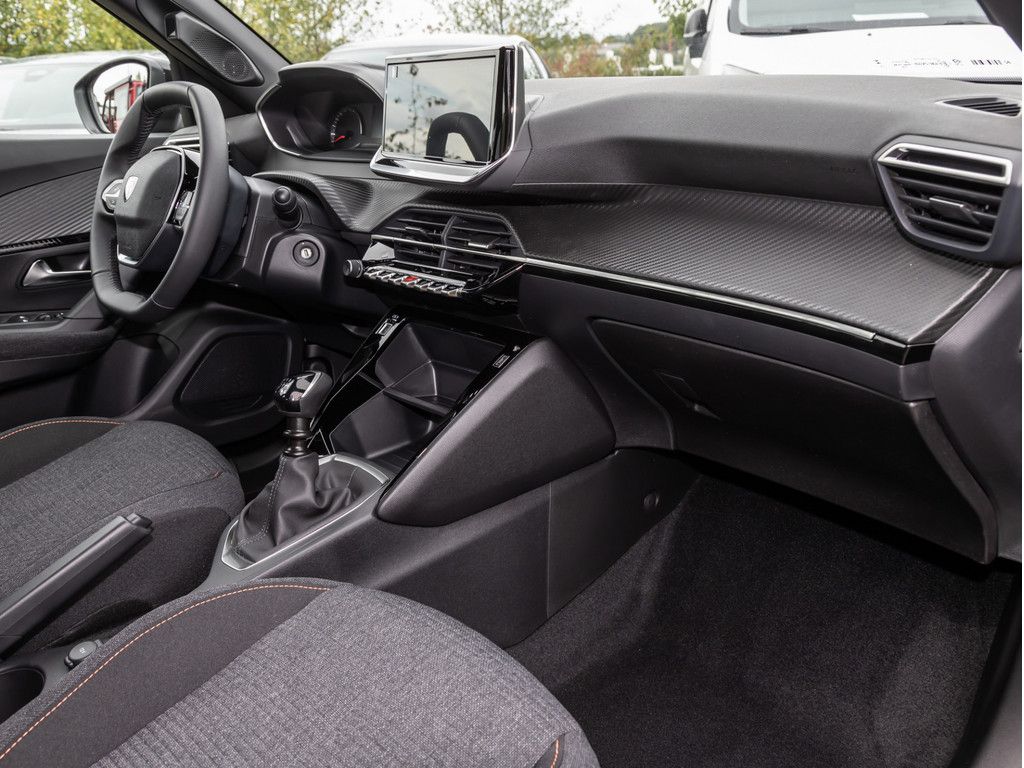 Peugeot 2008 - Bild 8