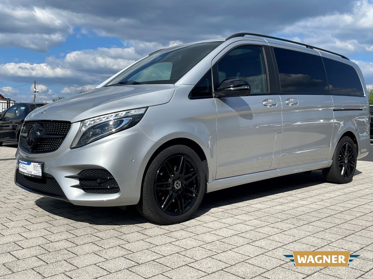 Fahrzeugabbildung Mercedes-Benz V 250 d AVANTGARDE AMG EDITION lang Night Paket