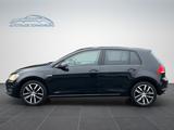 Volkswagen Golf VII Lim. Cup BMT / PANORAMA - Volkswagen Golf Limousine Cup mit Diesel-Antrieb