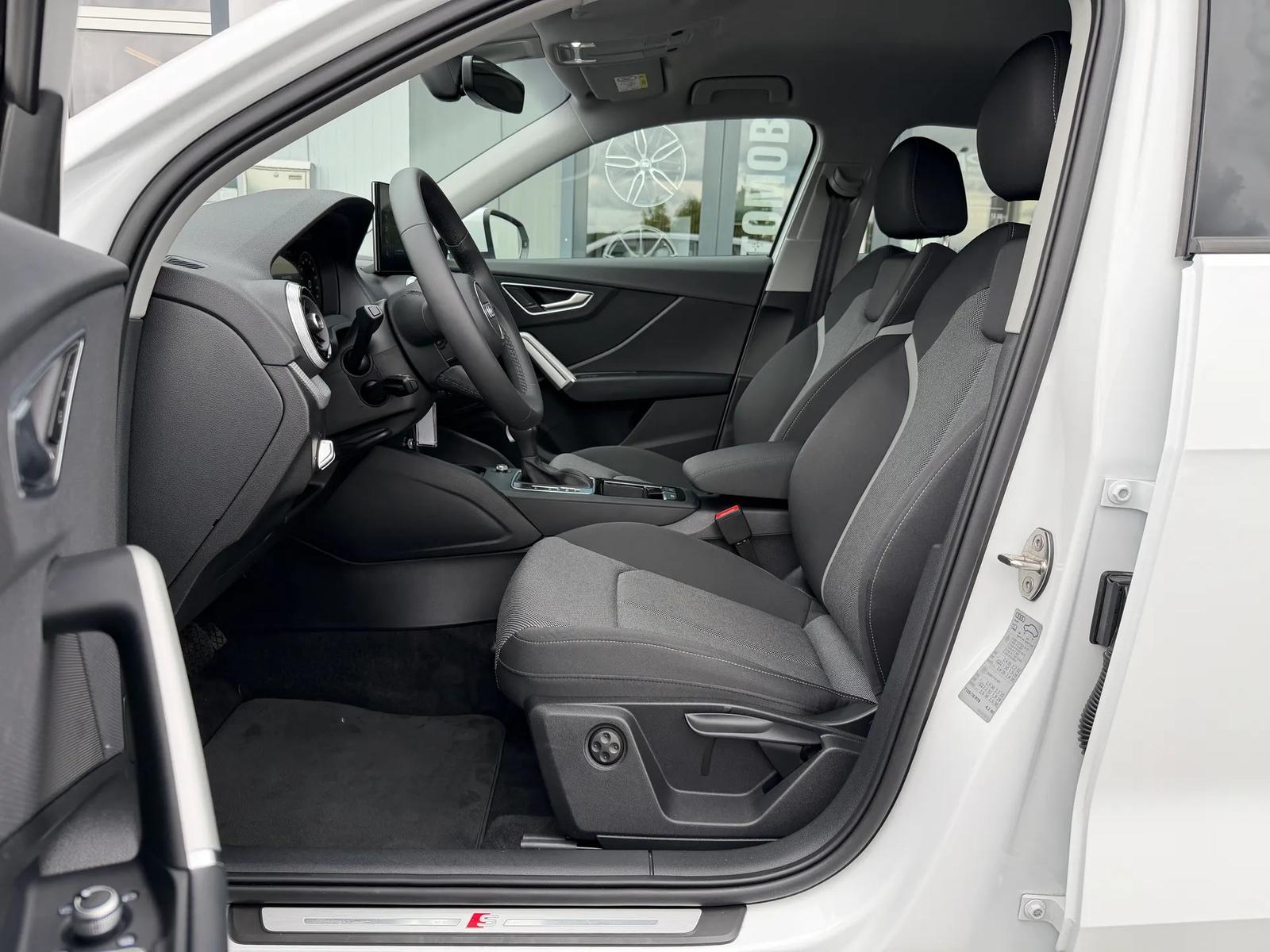 Audi Q2 35 TFSI S line, миниатюра 17