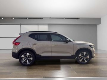 Volvo XC40 Plus Dark 2WD