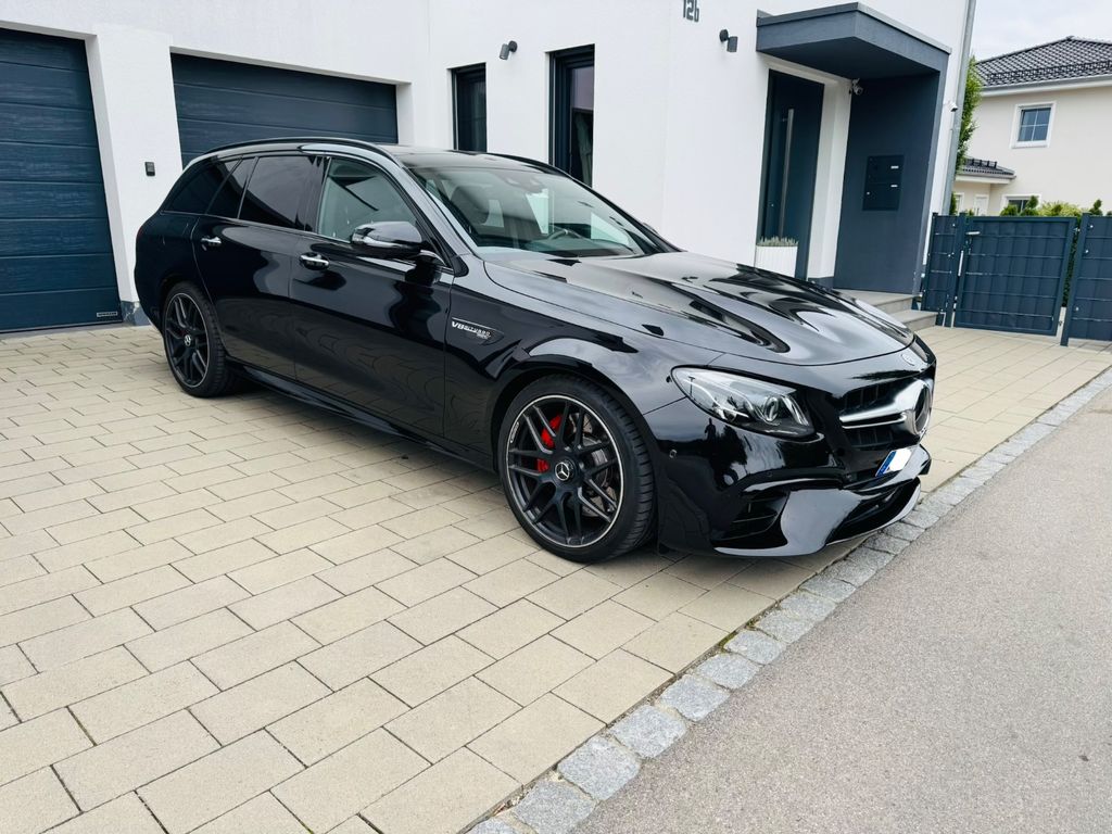 Image of Mercedes-Benz E 63 AMG