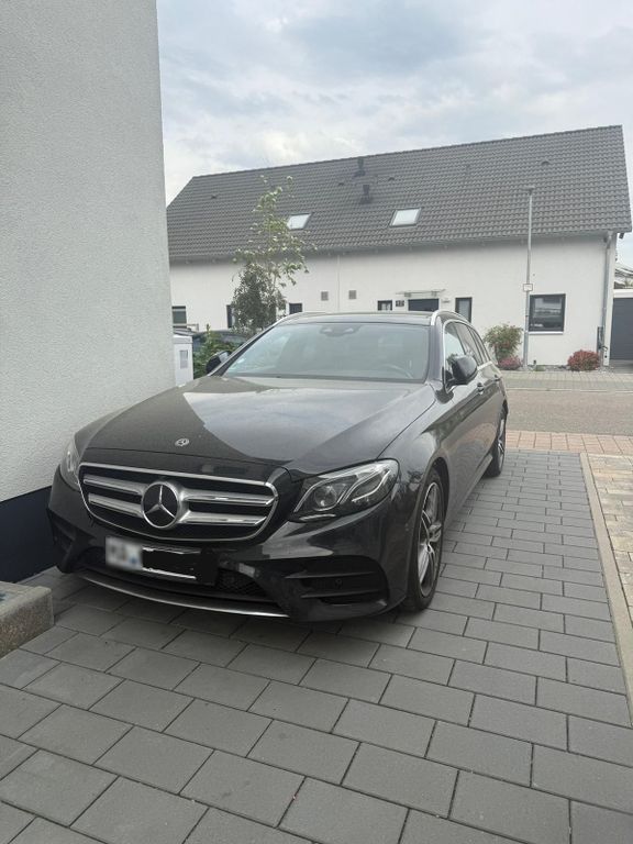 Image of Mercedes-Benz E 400