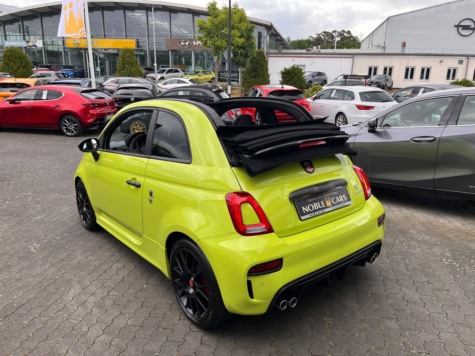 Fahrzeugabbildung Abarth 595 Competizione NAVI Xenon ALU