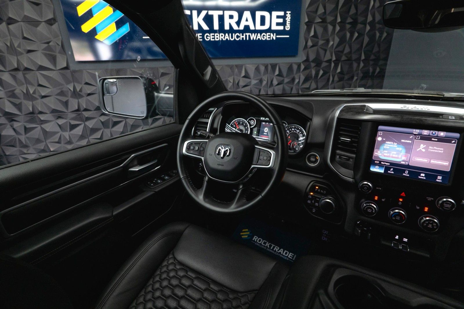 Fahrzeugabbildung Dodge RAM 5.7 V8 HEMI 4x4 OFFROAD Bodylift LONGBED LED