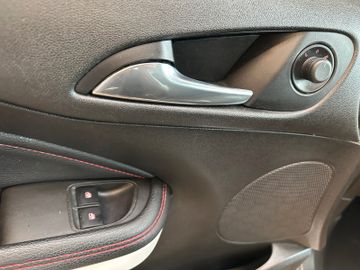 MYAUTOCENTER – Gebraucht- und Jahreswagen mit Werkstattservice in Pfaffenhofen Opel Adam S *2. Hand*Klima*SHZ*PDC*Lenkradheizung*