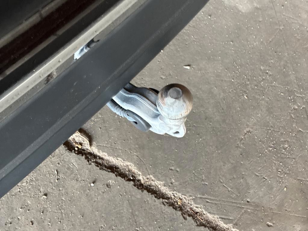 Fahrzeugabbildung Volkswagen Tiguan Life TDI DSG AHK NAVI KAMERA LED GJ  1.HD