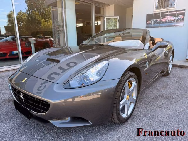 Ferrari FERRARI California DCT