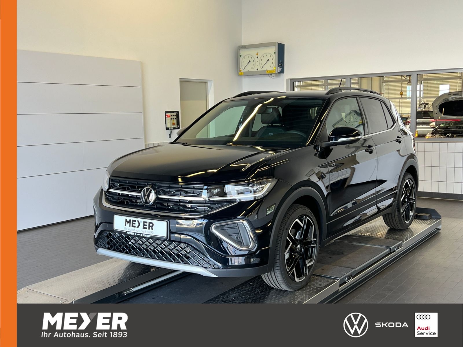 Fahrzeugabbildung Volkswagen T-Cross R-Line 1.5 TSI DSG *AHK,IQ.LIGHT,ACC,App