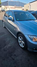 BMW 318 i Automatik Facelift - BMW 3 Series aus 2009: Facelift