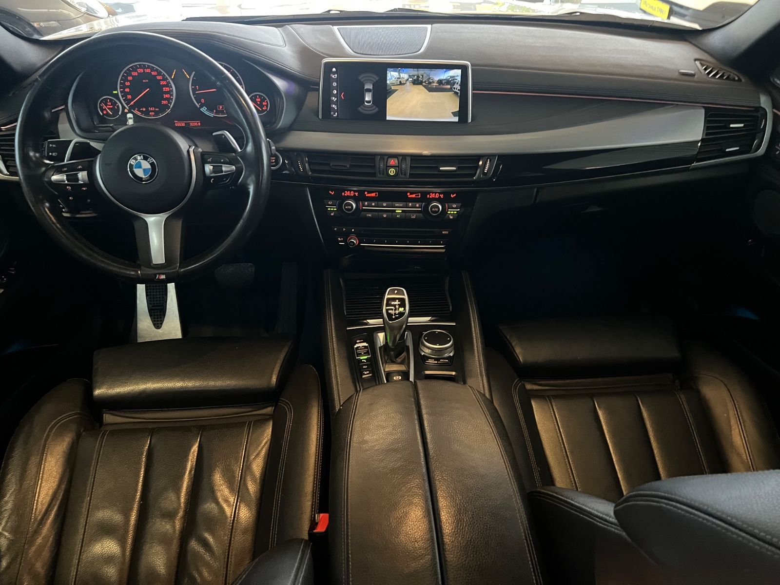 Fahrzeugabbildung BMW X6 xDrive 40 d M Sport Paket *Soft*Schiebedach*