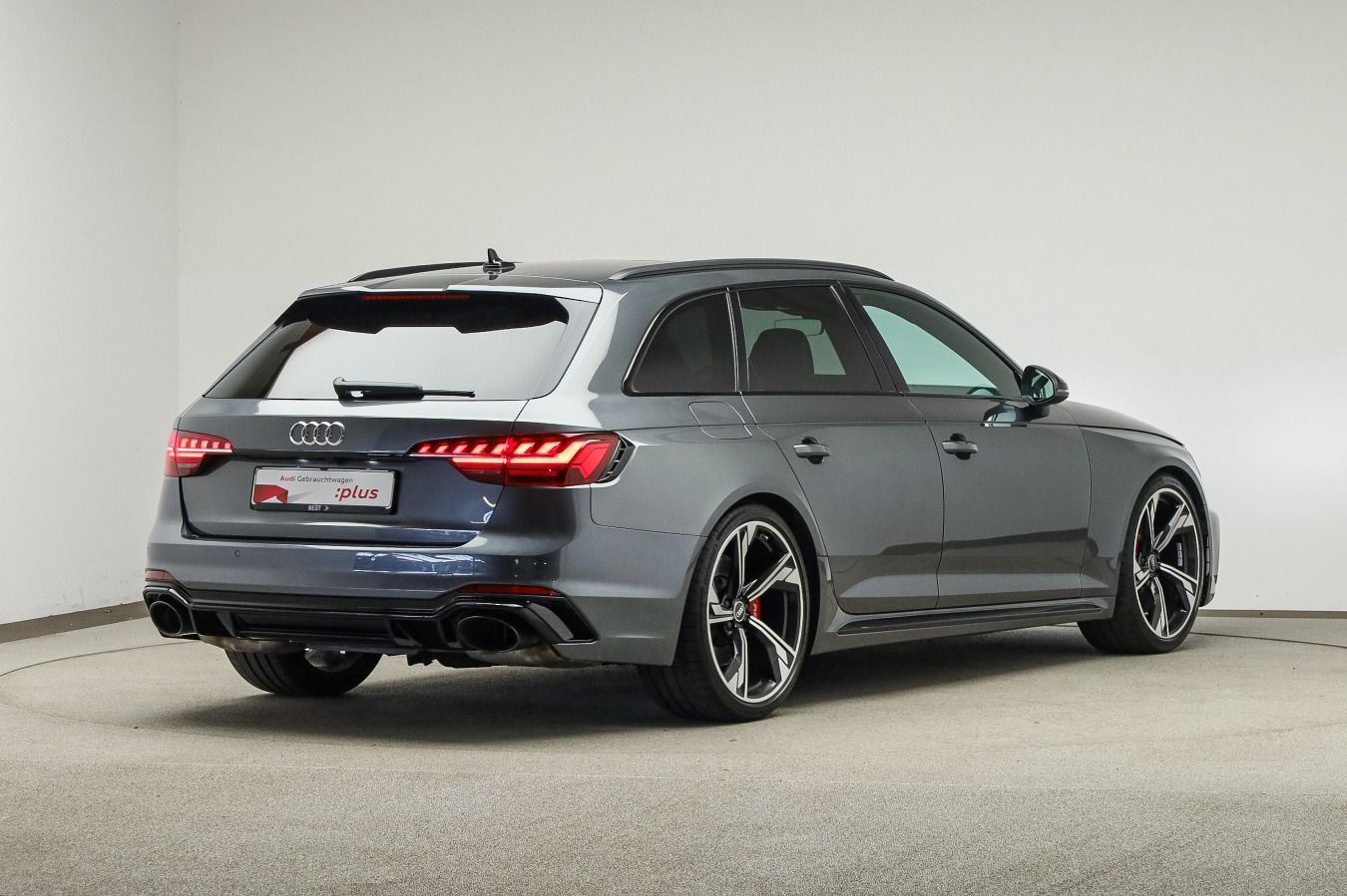 Audi RS 4 Avant Pano, Abgas, B&O, HUD, Assist, Kerami imagem 2
