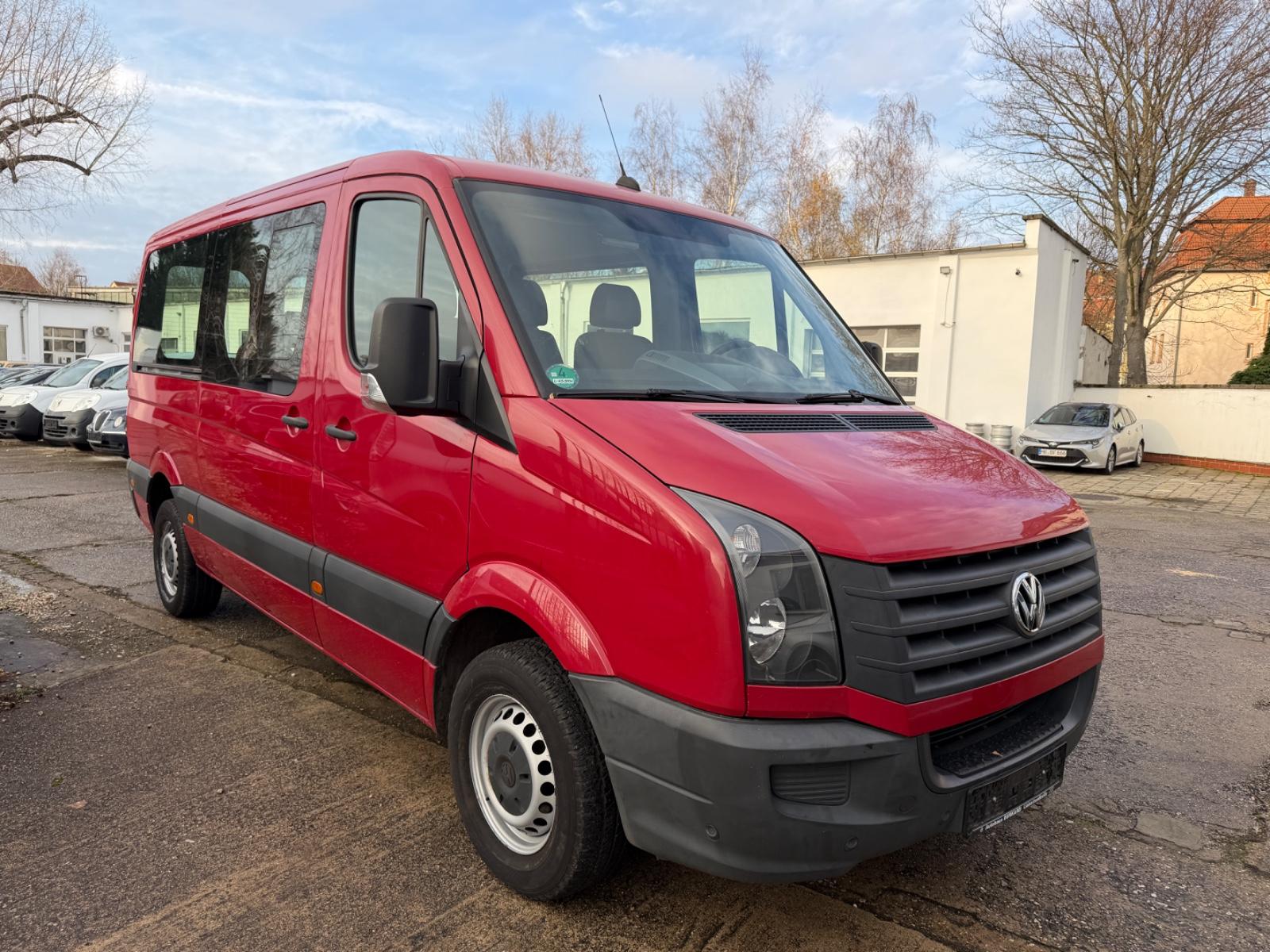 Volkswagen Crafter 35 mittel L2H1, 9 Sitze, 1. HAND