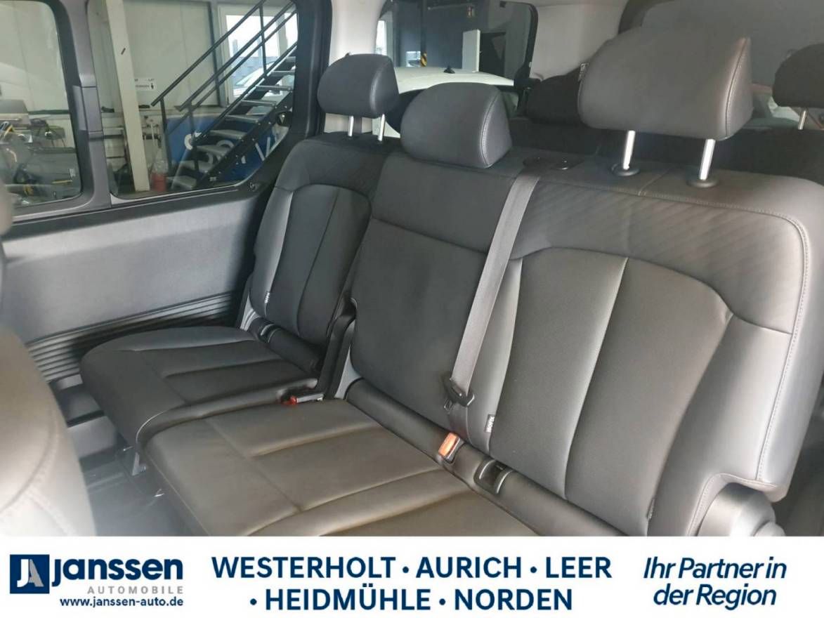Fahrzeugabbildung Hyundai STARIA 9-Sitzer PRIME/Automatik/PDC/Navi/Rückfah