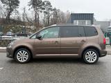 Volkswagen Touran Style BMT*NAVI*SHZ*BT*PANO* 1.HAND*6Gang* - Volkswagen Touran: Braun