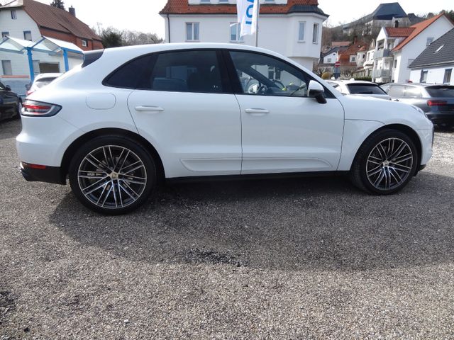 Fahrzeugabbildung Porsche Macan S/Luft/21-Zoll Turbo//Pano/1.Hd/14wegeSitz