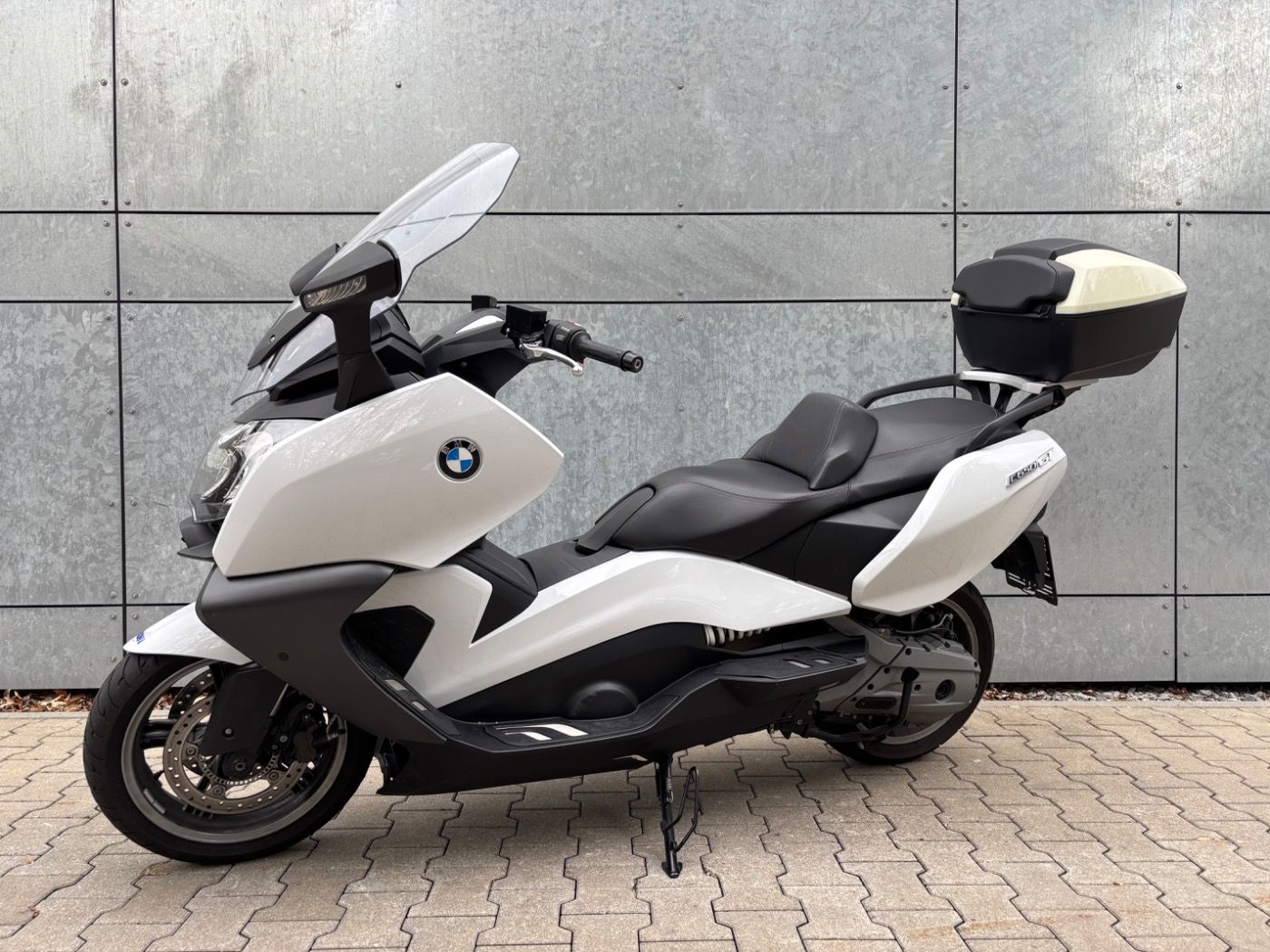 Fahrzeugabbildung BMW C 650 GT Highline-Paket BMW Topcase