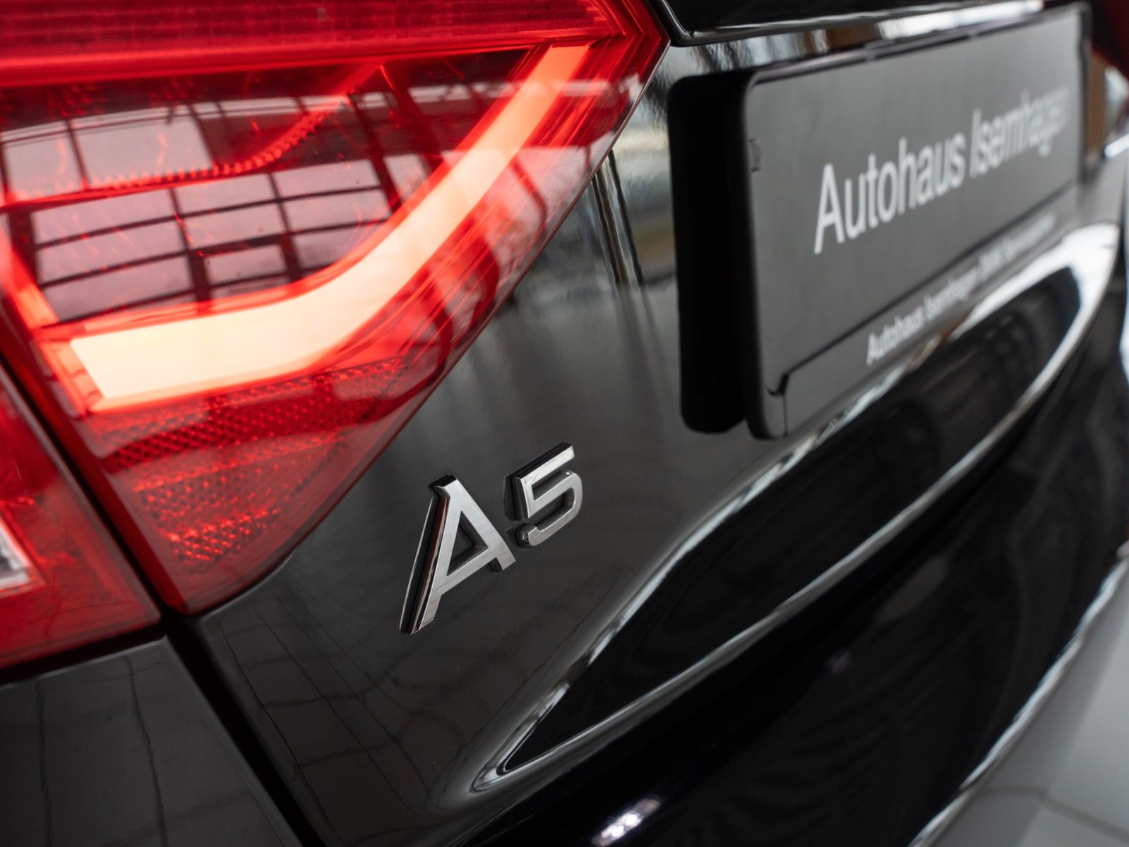 Fahrzeugabbildung Audi A5 Coupe 3.0 TFSI quattro NAVI Sound PDC Sport