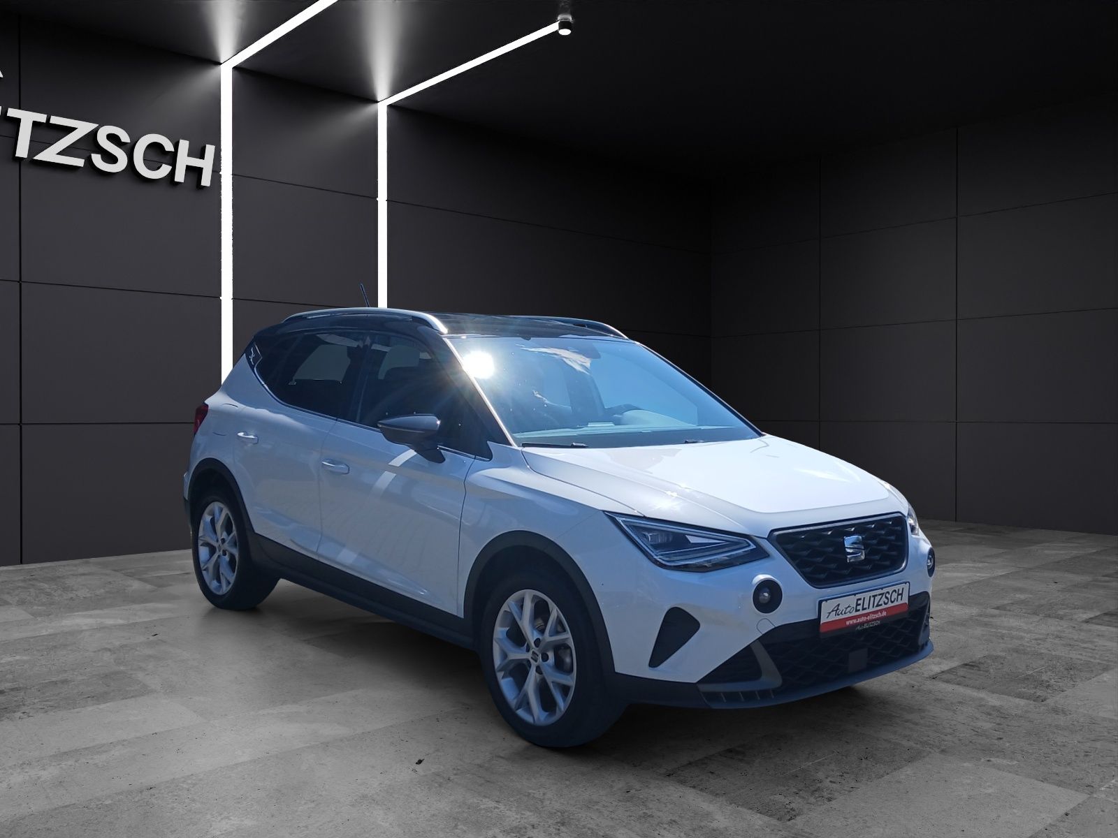Fahrzeugabbildung SEAT Arona TSI FR-Line LED AID GRA PDC SH LM