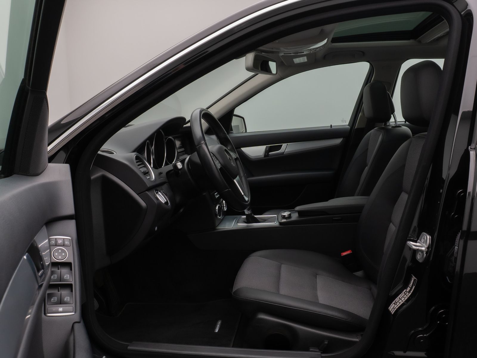 Fahrzeugabbildung Mercedes-Benz C 200 CDI Avantgarde Limo Schiebedach SHZ