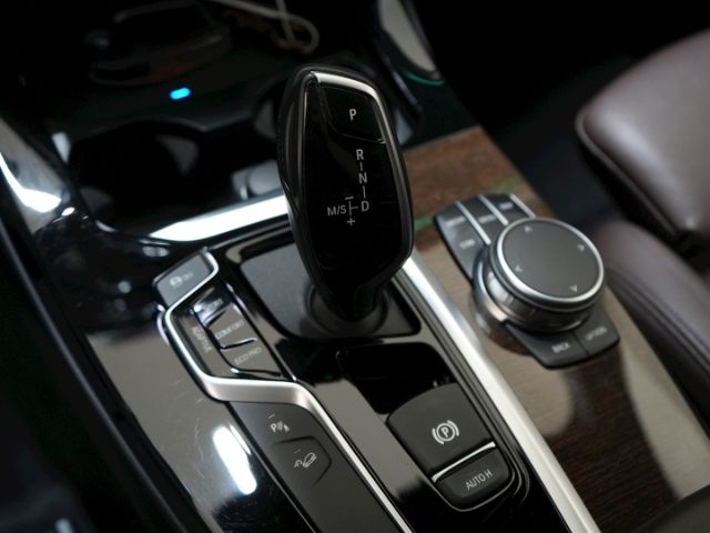 X3 M40i xDRIVE AT+AHK+NAVI+LED-SCHEINWERFER+SITZ