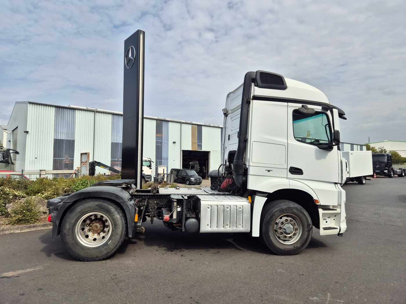 Fahrzeugabbildung Mercedes-Benz Arocs 1845 LS 4x4 HAD Retarder Hydraulik Navi