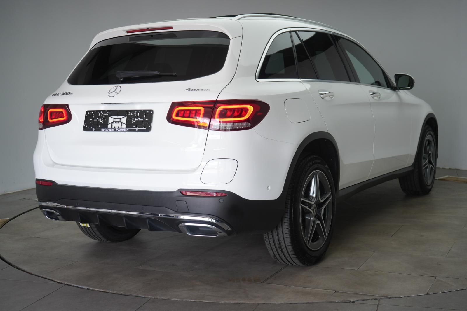 Mercedes-Benz GLC 300 e 4Matic 9G-Tronic Pano Leder 360Kamera foto 4