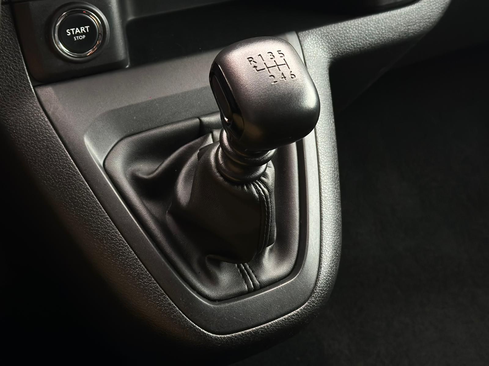 TOYOTA Proace Verso 2.0D-4D TEAM D L2* SHZ#ACC#HUD#AHK - Image 15