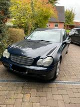 Mercedes-Benz Mercedes C-Klasse 200 CDI W203 - gebrauchte Mercedes-Benz E 200 aus dem Jahr 2001
