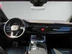 AUDI Q8 50 TDI quattro S-LINE competition plus Matrix AUDI Q8 50 TDI quattro S-LINE competition plus Matrix