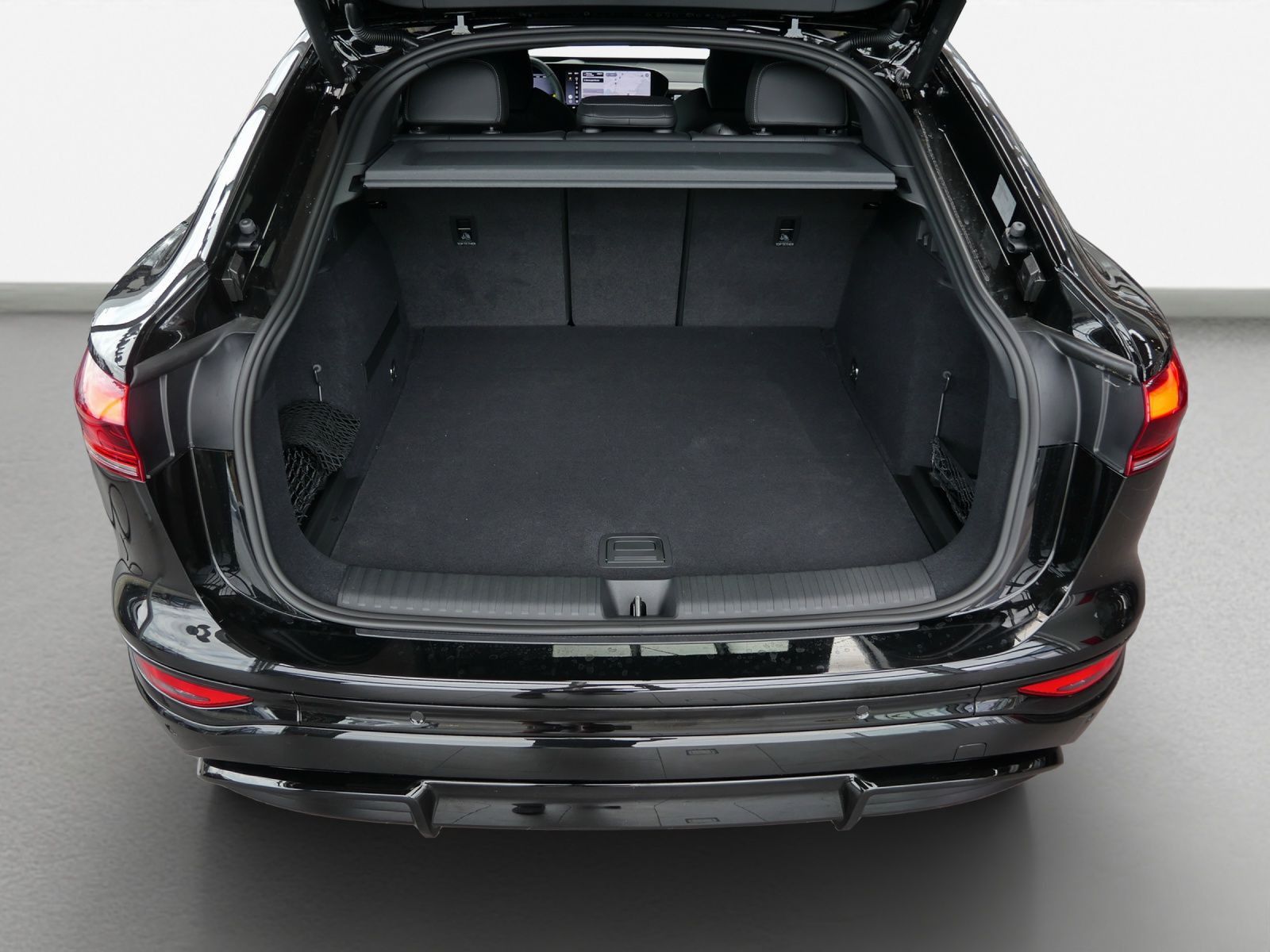 Audi Q6 e-tron - Bild 12