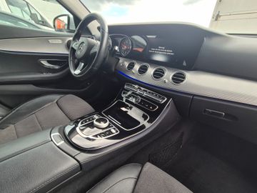 Mercedes E 200 - 12