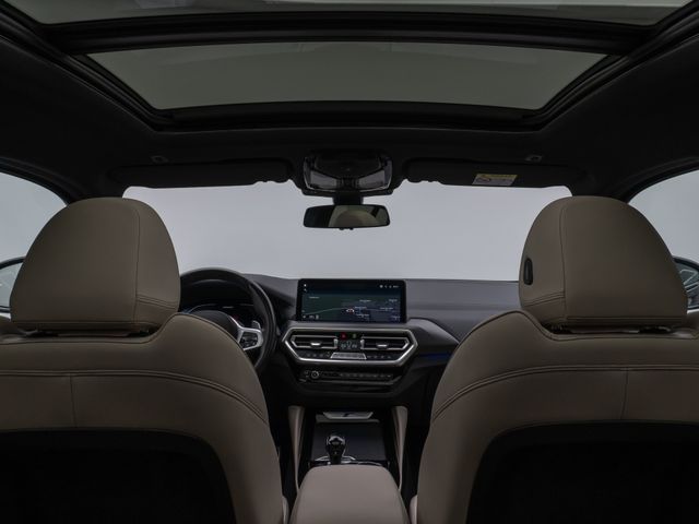 Foto Nummer 30: BMW X4 M40