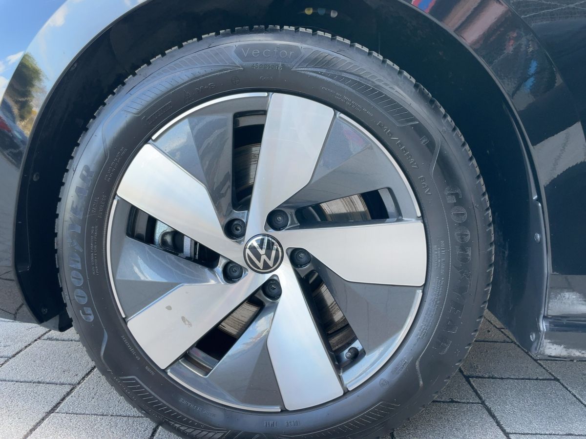 Volkswagen Passat Variant - Bild 15