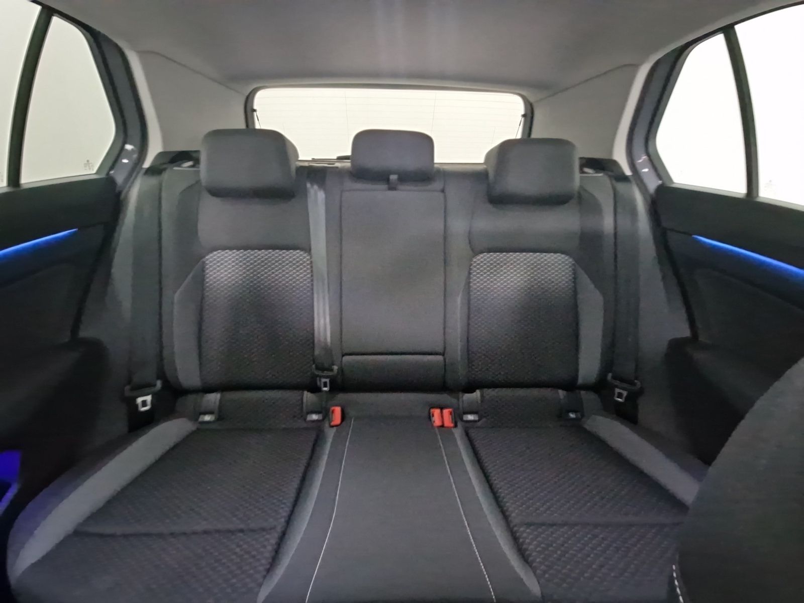 VW Golf VIII 2.0 TDI Active Automatik – Bild 13