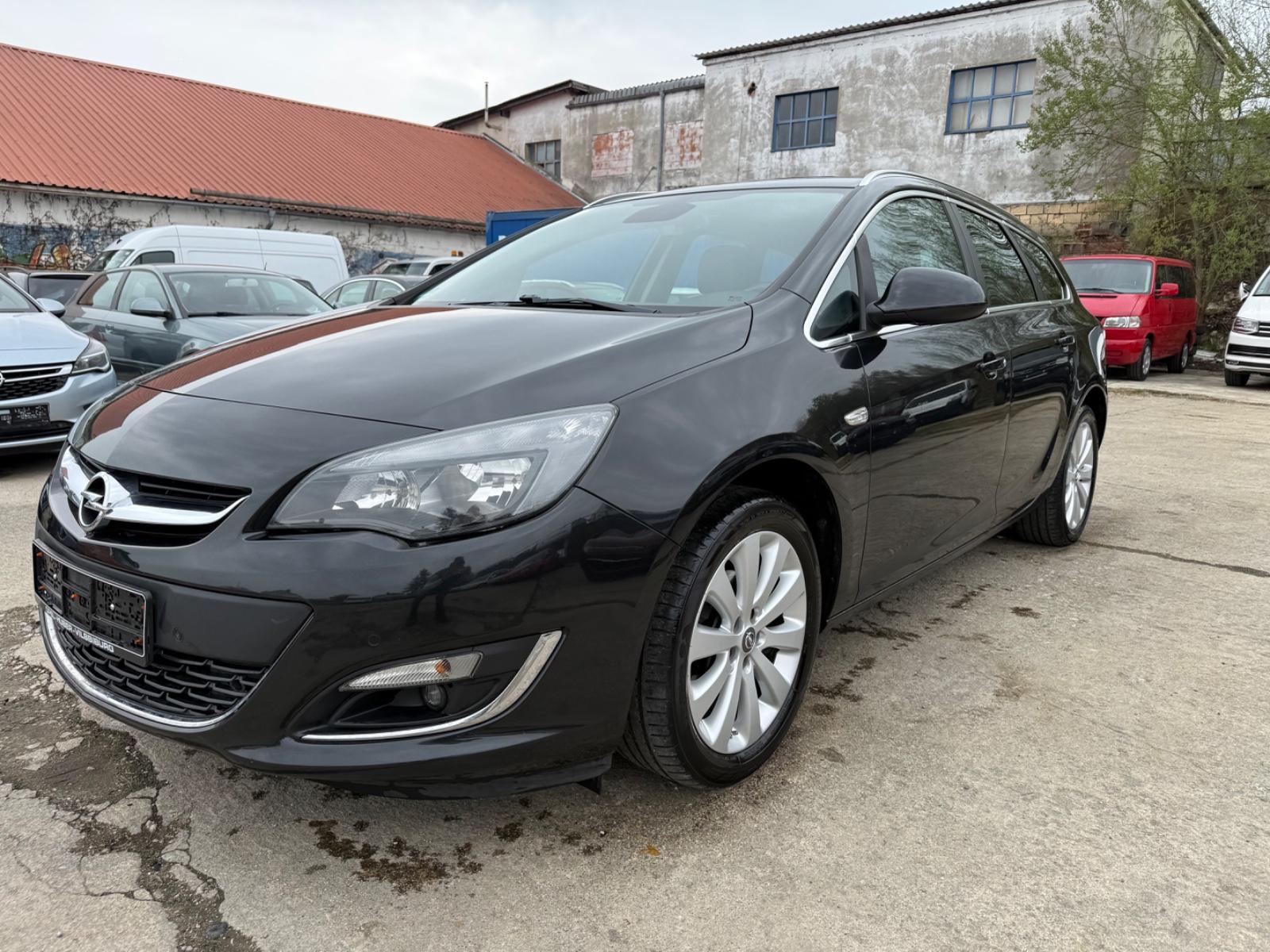 Opel Astra J 1.4Turbo Sports Tourer Exklusiv*NAVI*TÜV