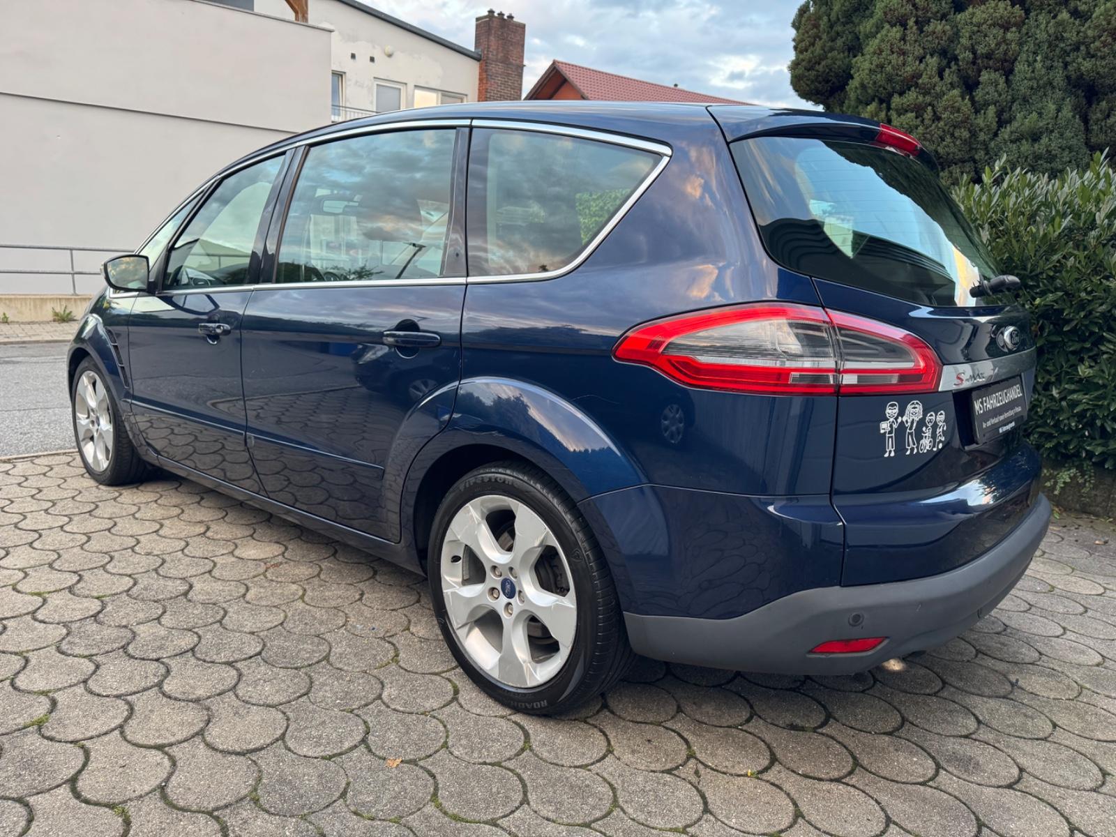 Ford S-MAX Titanium Automatik *AHK*SHZ*PDC*TÜV NEU*