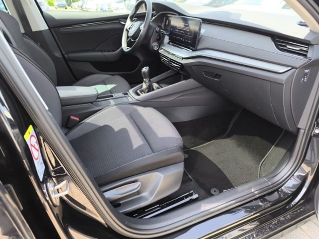 Fahrzeugabbildung SKODA Octavia Combi 1.0 TSI Ambition LED NAVI SMARTLIN