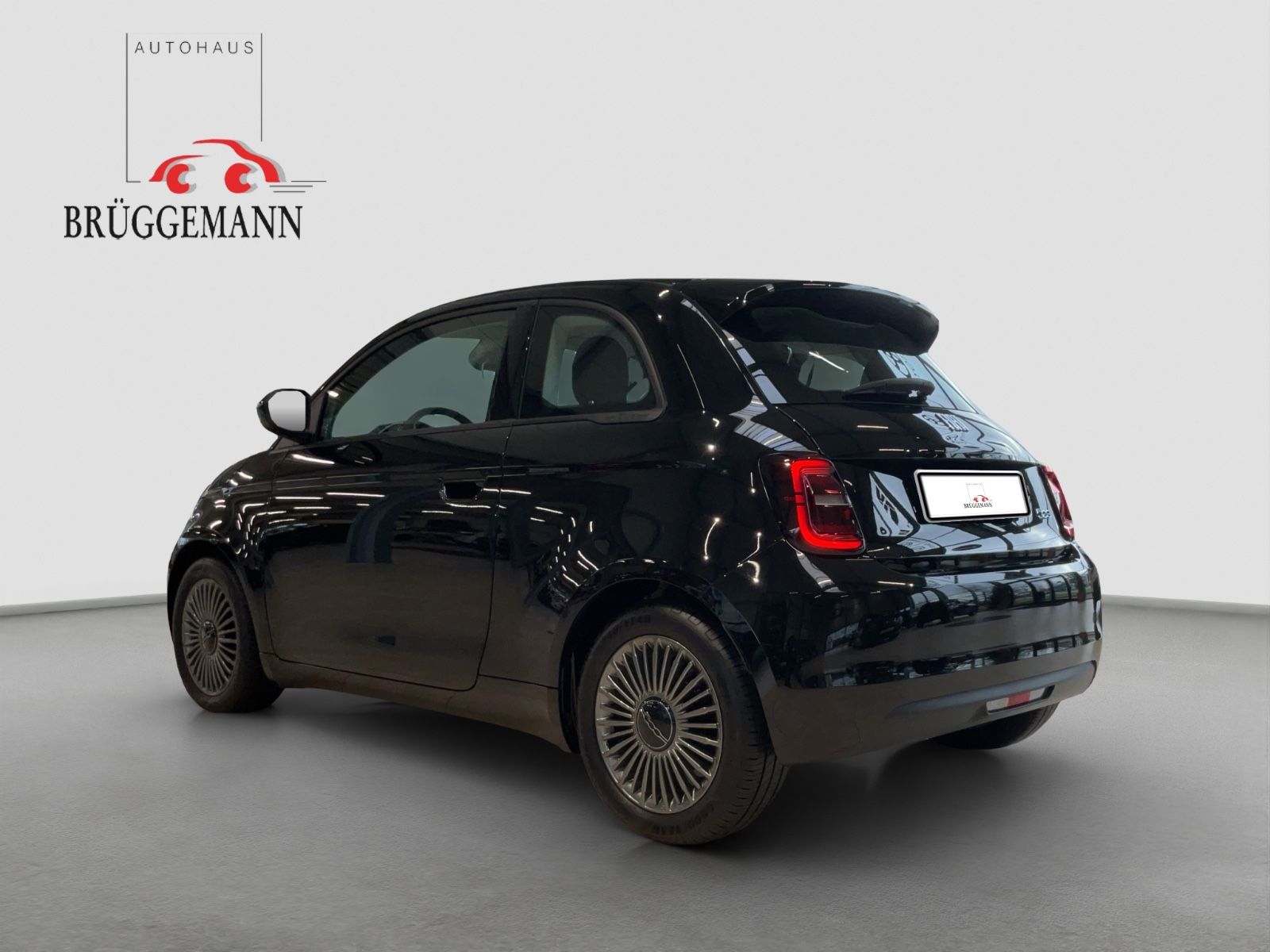 Fahrzeugabbildung Fiat 500e Icon
