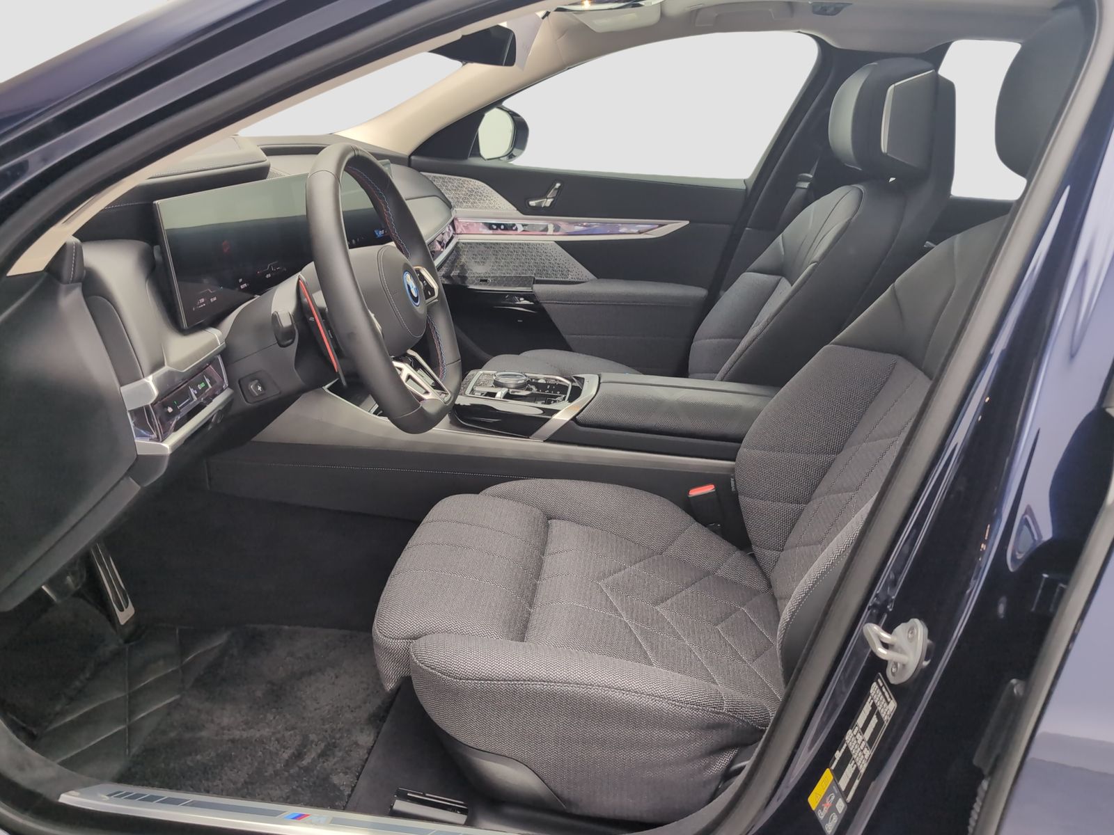 BMW M760 - Bild 8
