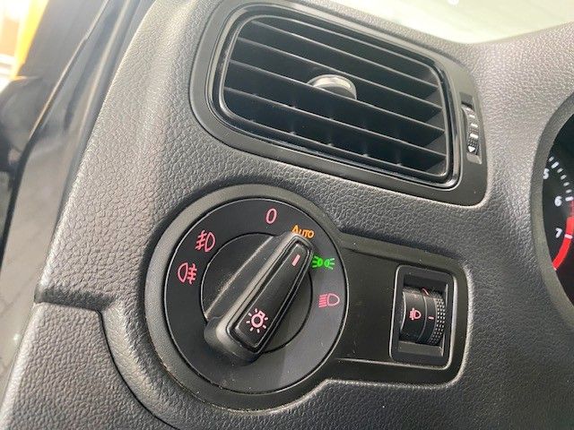 Fahrzeugabbildung Volkswagen Polo V 1.0 TSI TRENDLINE KLIMA/SHZ/NEBEL/AHK