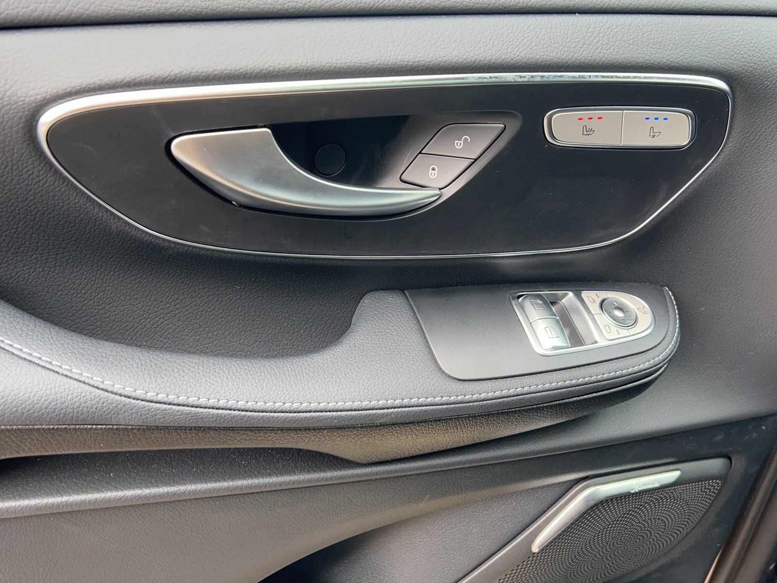 Fahrzeugabbildung Mercedes-Benz V 250 d AVANTGARDE Lang