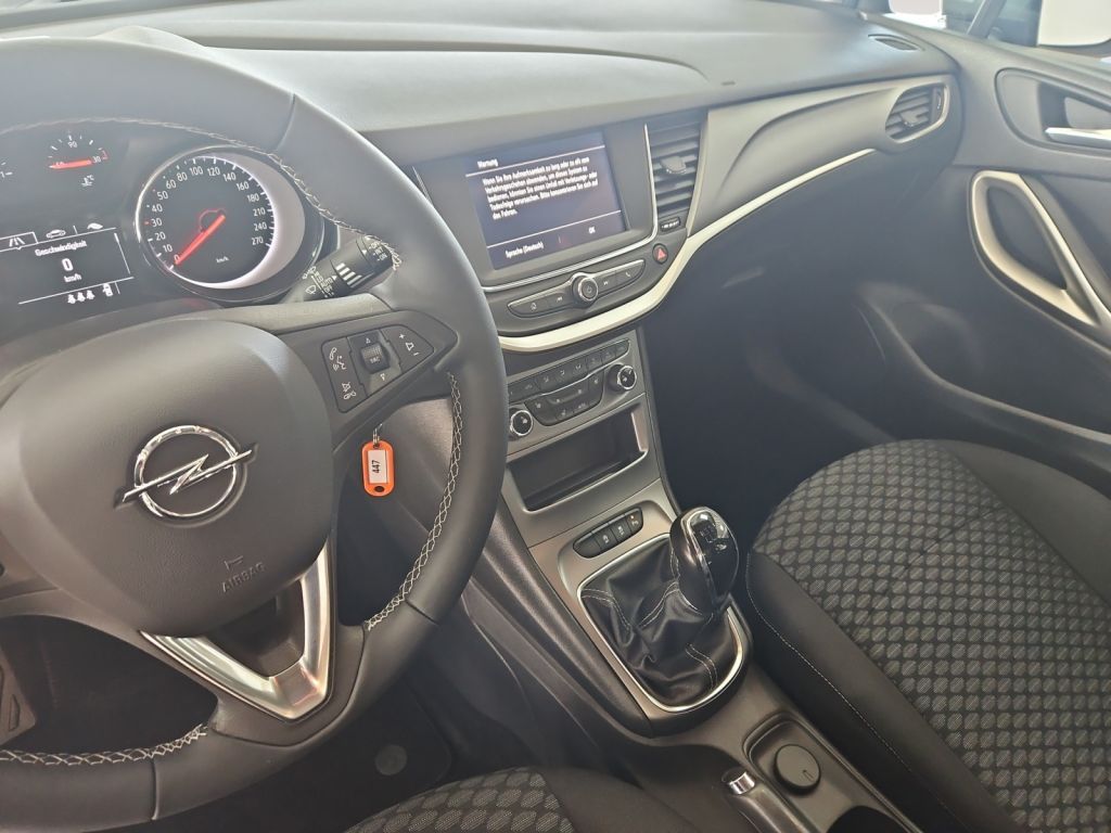 Fahrzeugabbildung Opel Astra 1.2 Turbo Start/Stop Edition