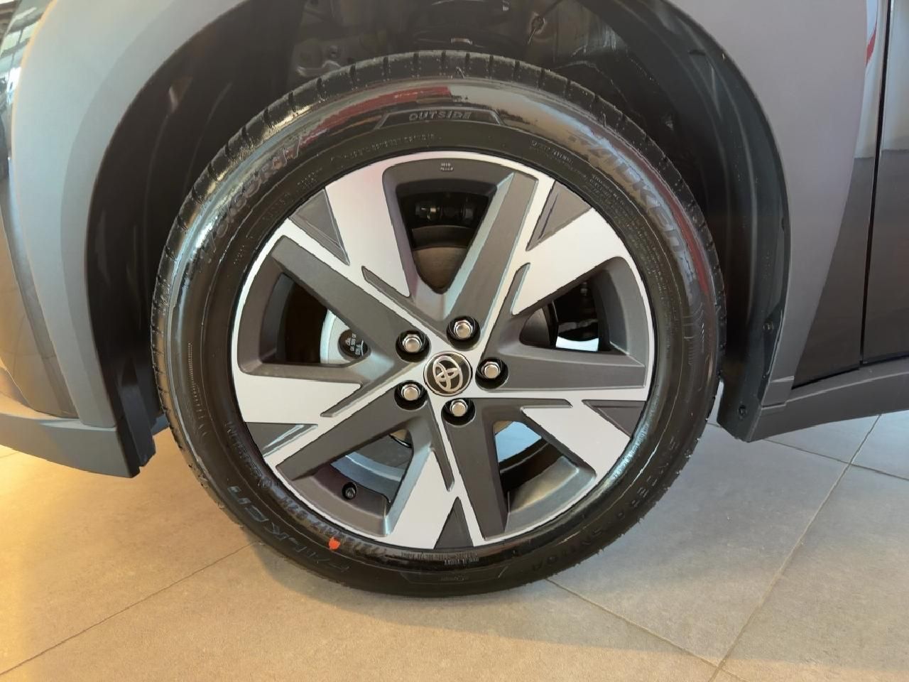 Fahrzeugabbildung Toyota Aygo X Hybrid Active *RFK+SHZ+1,99% bis 30.6*